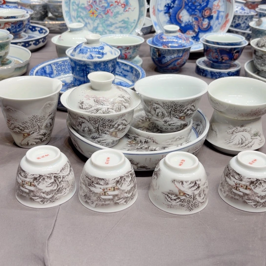 摆件景德镇陶瓷艺术展