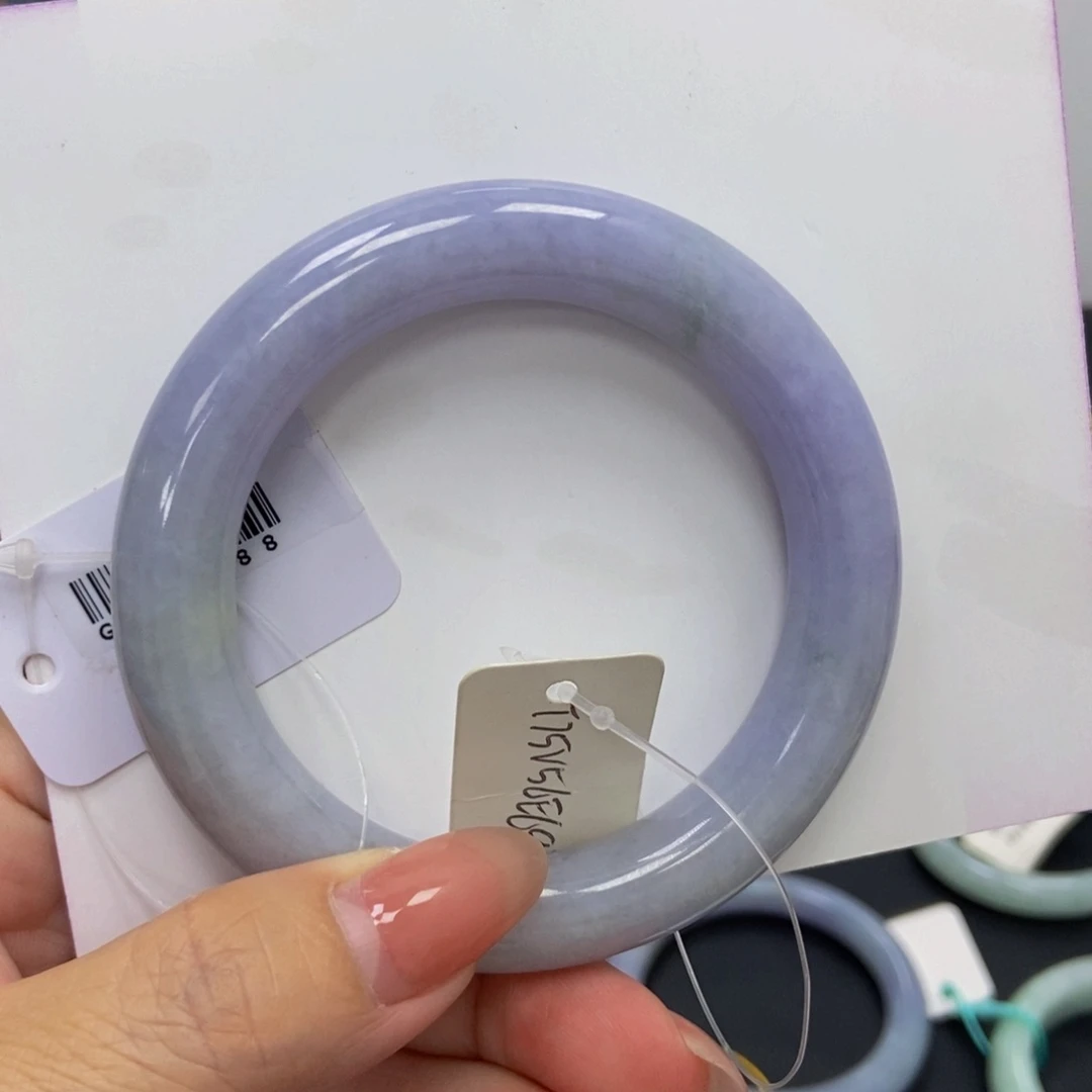 翡翠手镯未镶嵌手镯