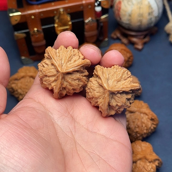 把件文玩核桃37盘山三棱