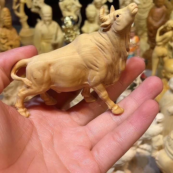 黄杨木黄杨木抬头牛