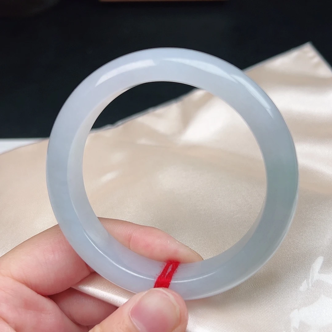 翡翠未镶嵌手镯白月光