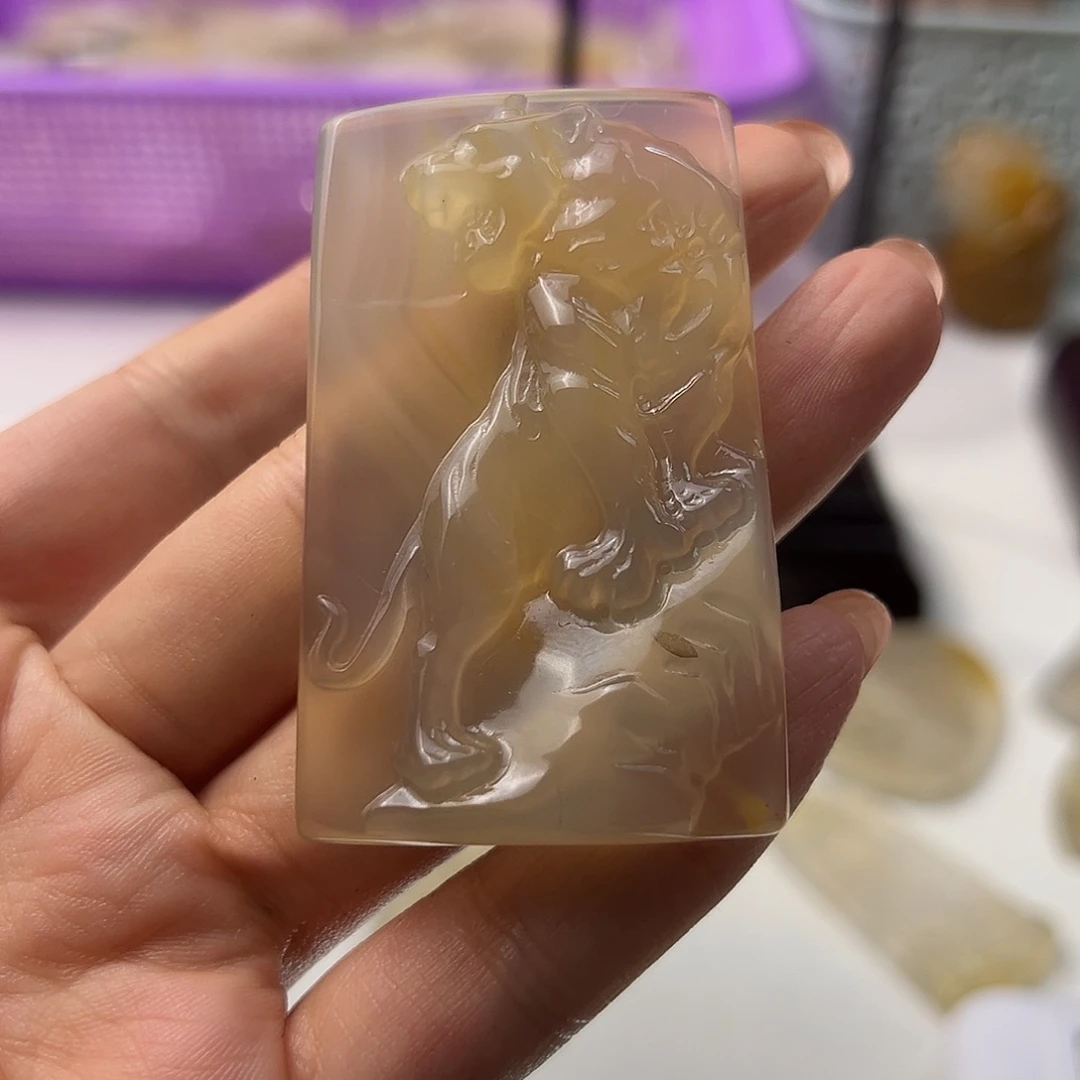 玛瑙/玉髓颈饰未镶嵌