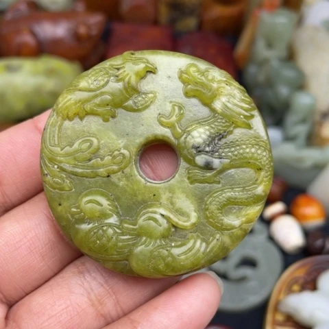 蛇纹石玉未镶嵌颈饰27