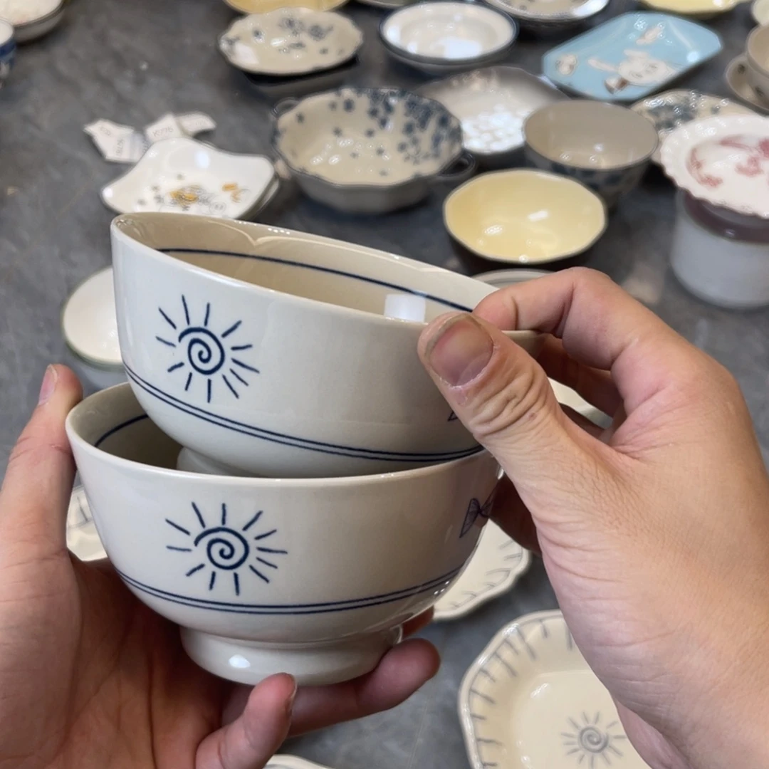 陶瓷微瑕餐具介意勿拍，满18飞！