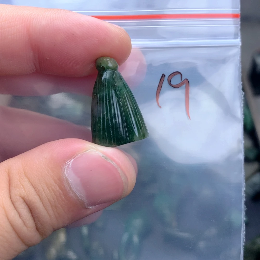 未镶嵌独山玉珠宝半成品