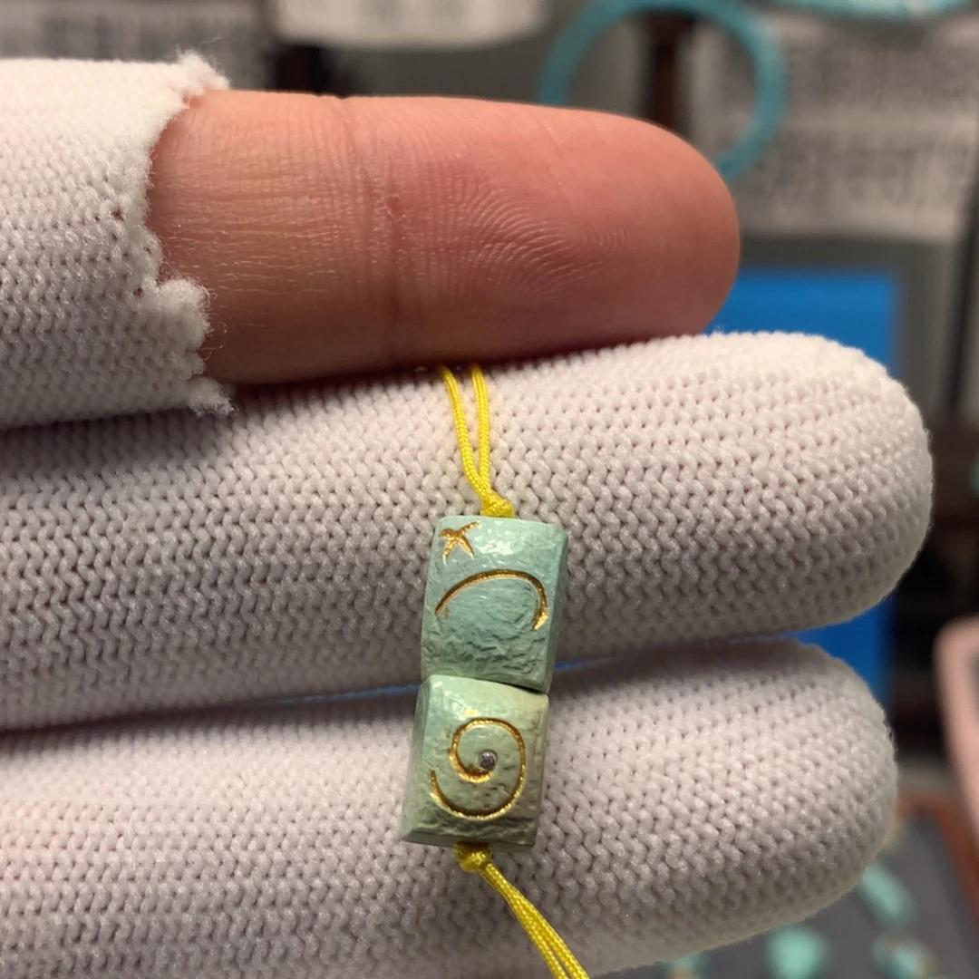 绿松石未镶嵌挂件