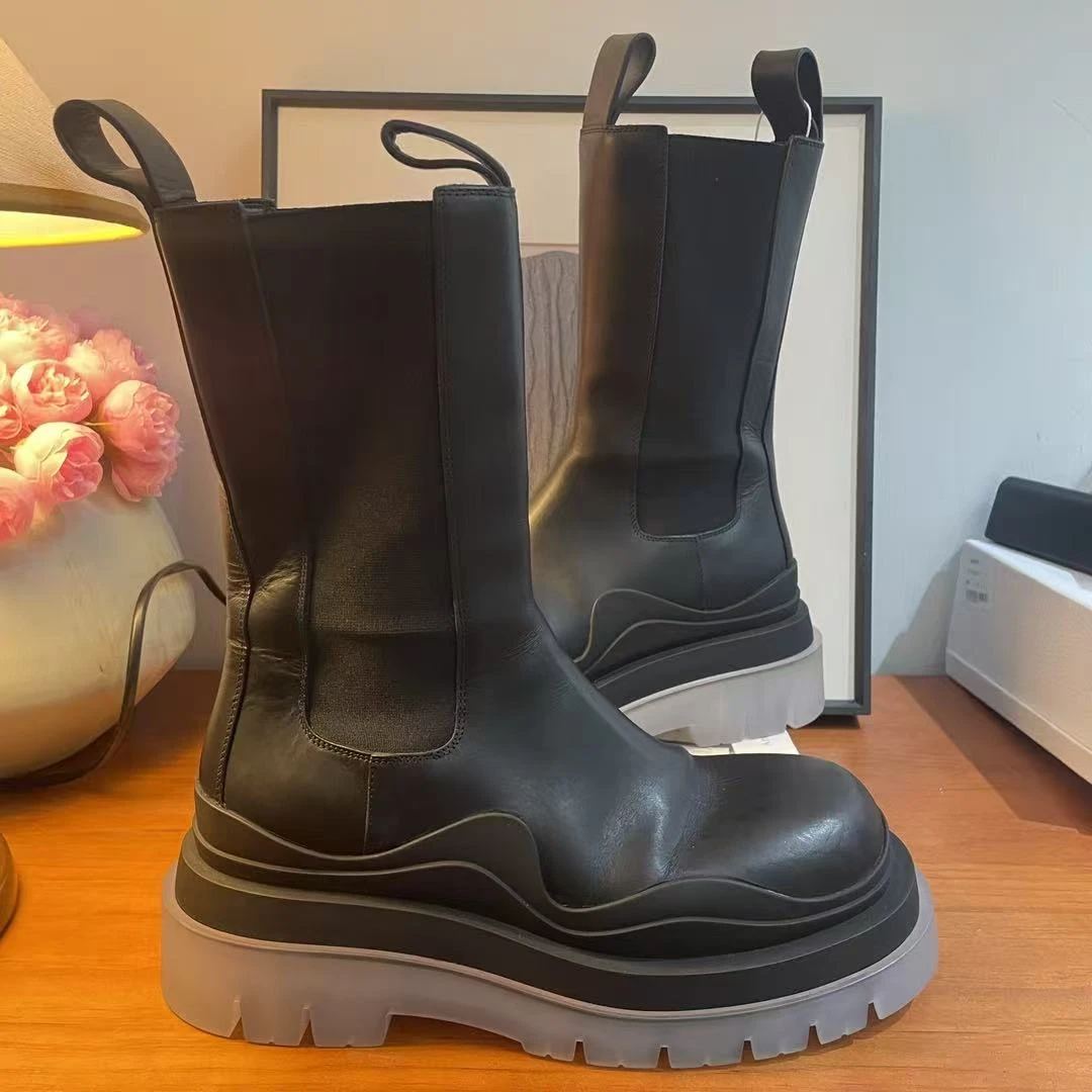 95新 BOTTEGA VENETA/葆蝶家 青奢荟/36码/黑色厚底中筒靴//91515