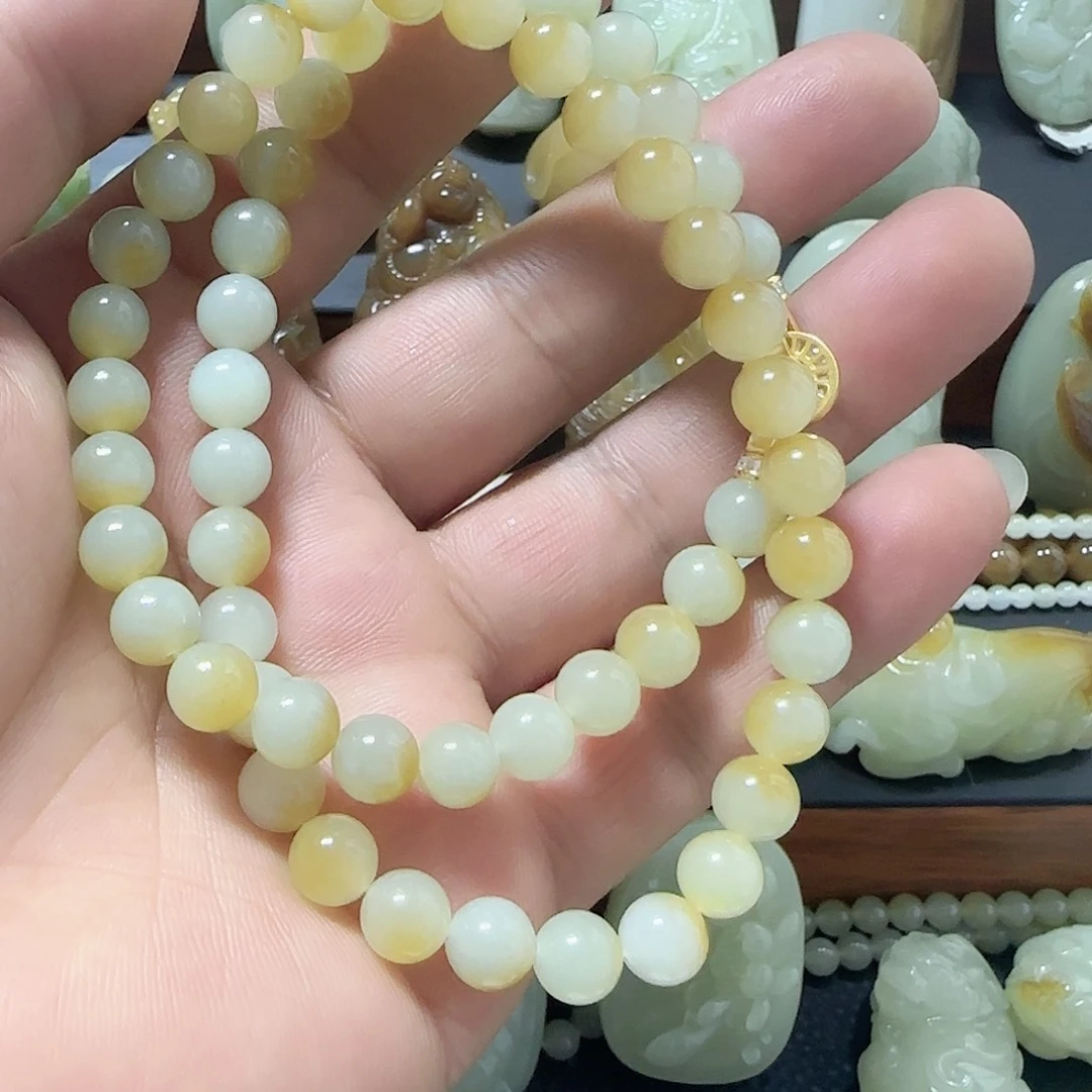 和田玉颈饰未镶嵌宝**妈