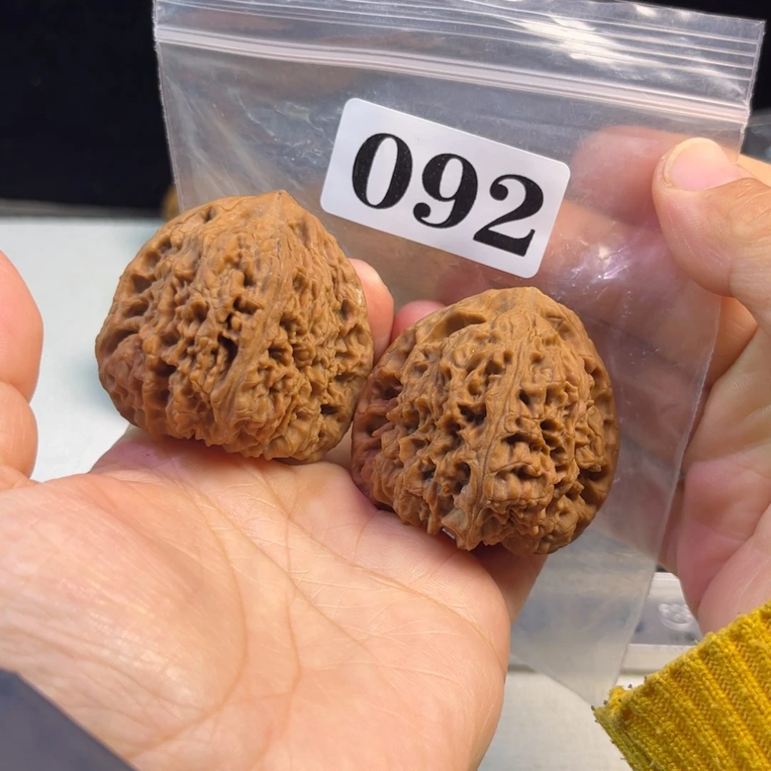 吊坠文玩核桃高炮三角45