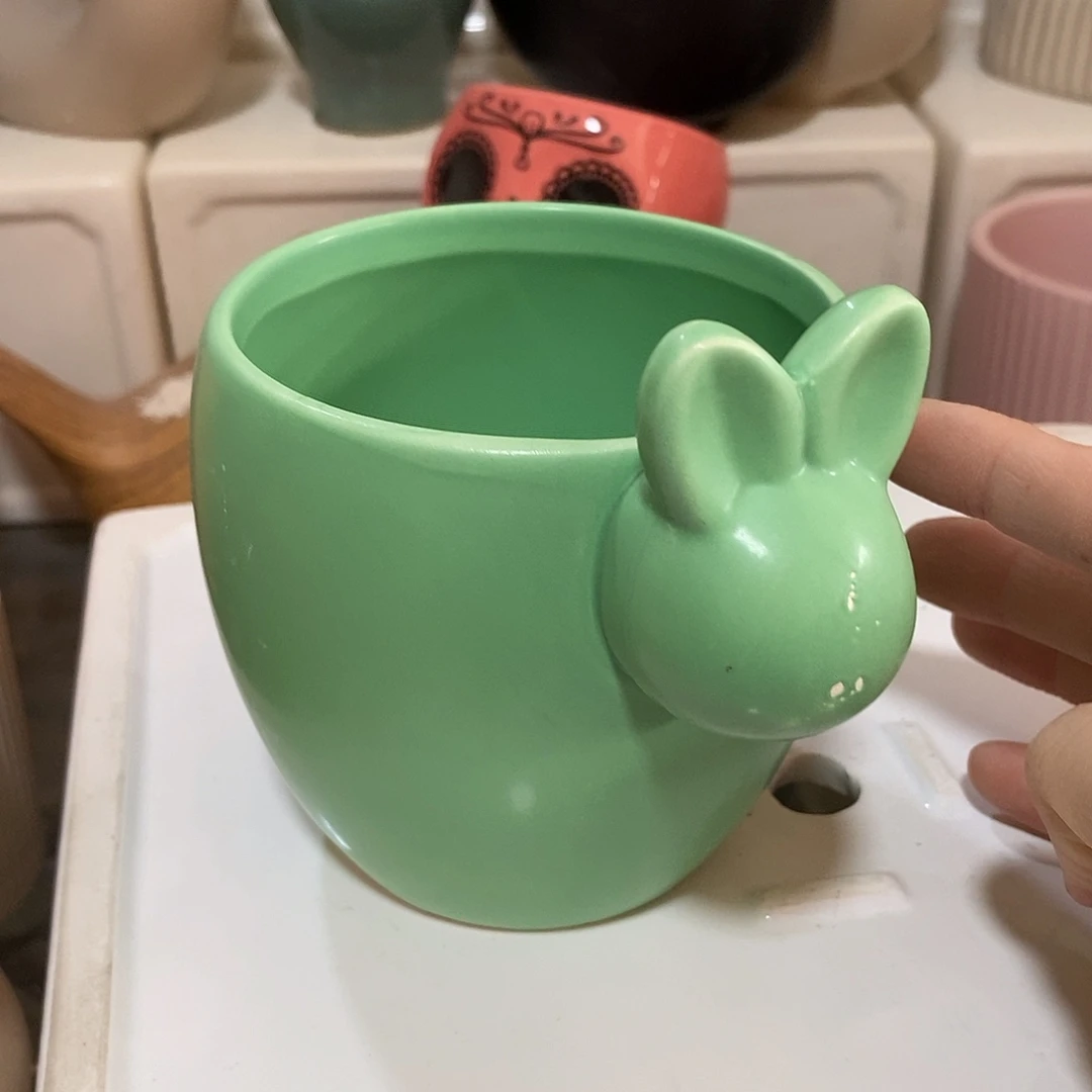 杯子陶盆有孔 瑕疵介意勿拍