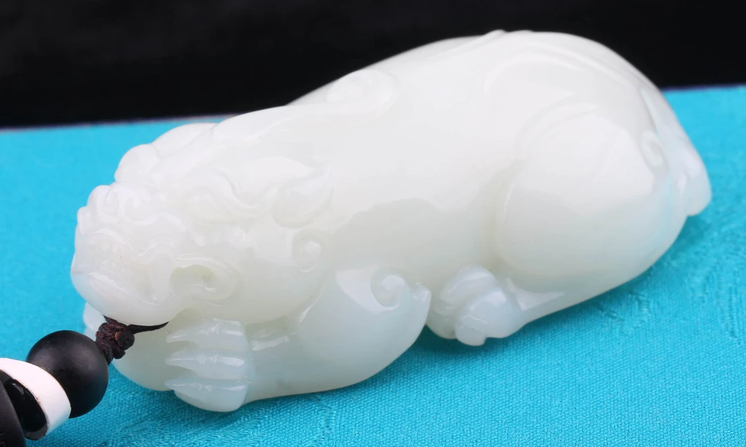 崔老板（精选）羊脂白和田玉貔貅