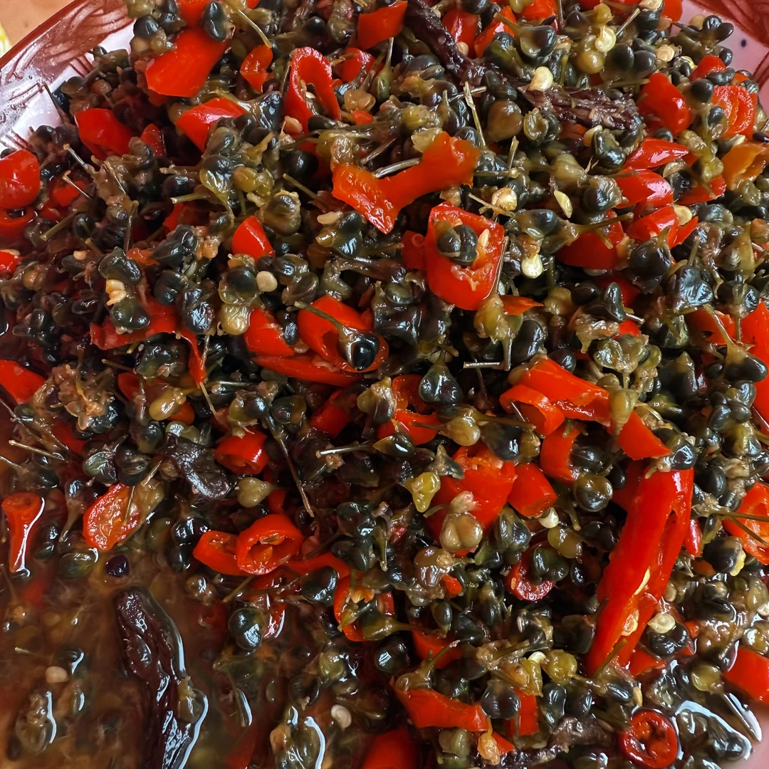 干巴菌小米辣韭菜花