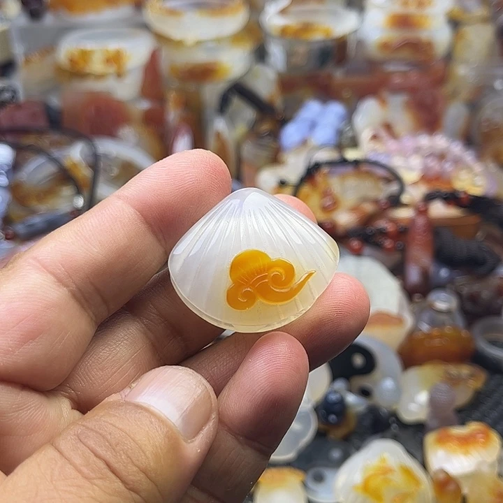 未镶嵌颈饰玛瑙/玉髓