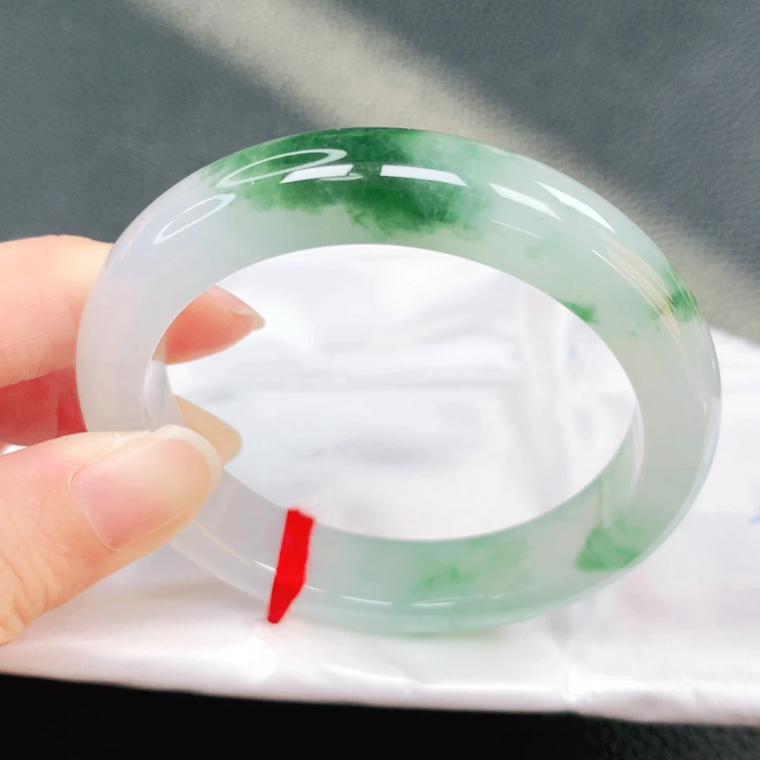 翡翠未镶嵌手镯54圈