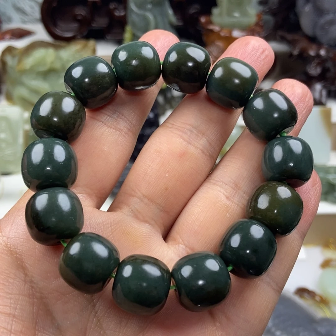 【闪购商品】颈饰未镶嵌和田玉