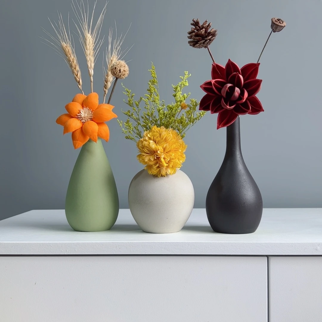 摆件陶瓷小花瓶摆件含花总高约20-30cm