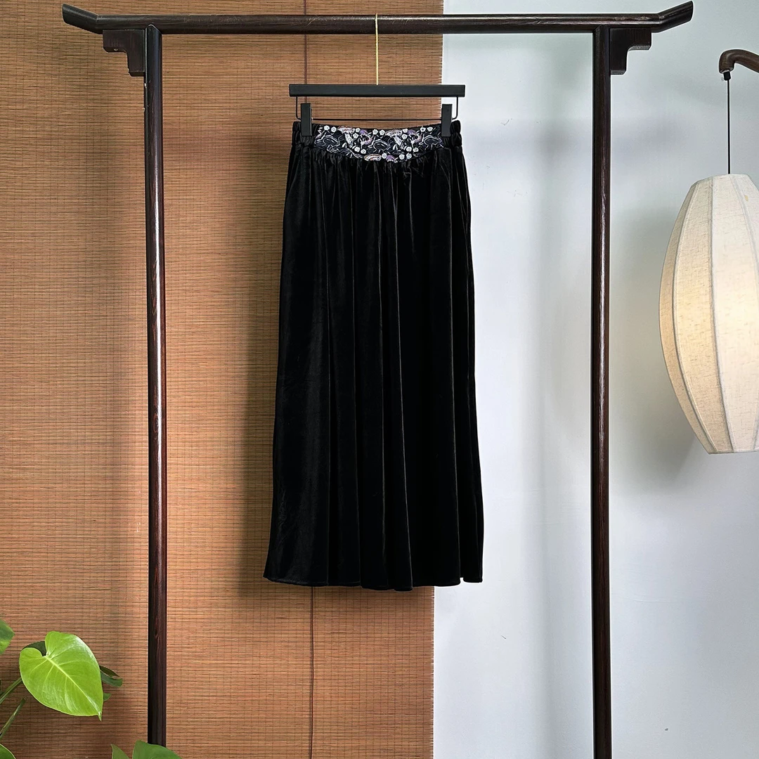 【255112】黑丝绒  新中式45姆米 刺绣半身裙