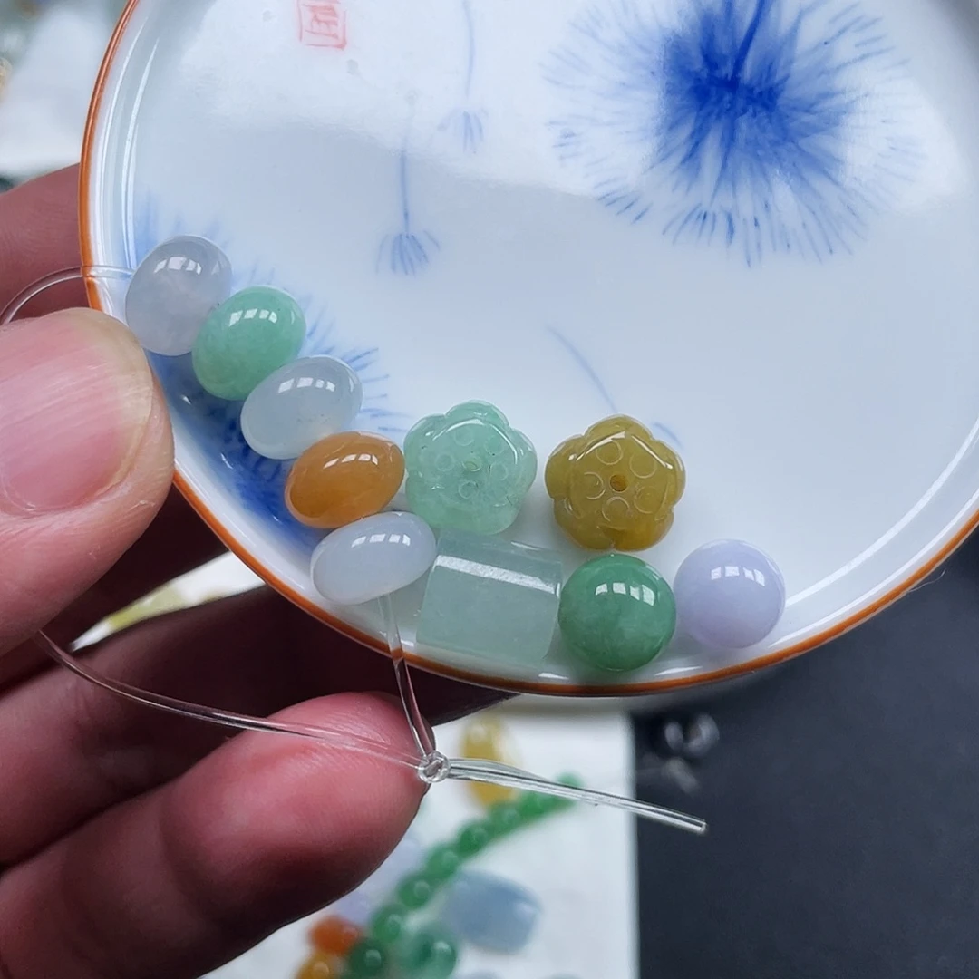 定制翡翠未镶嵌?**?，