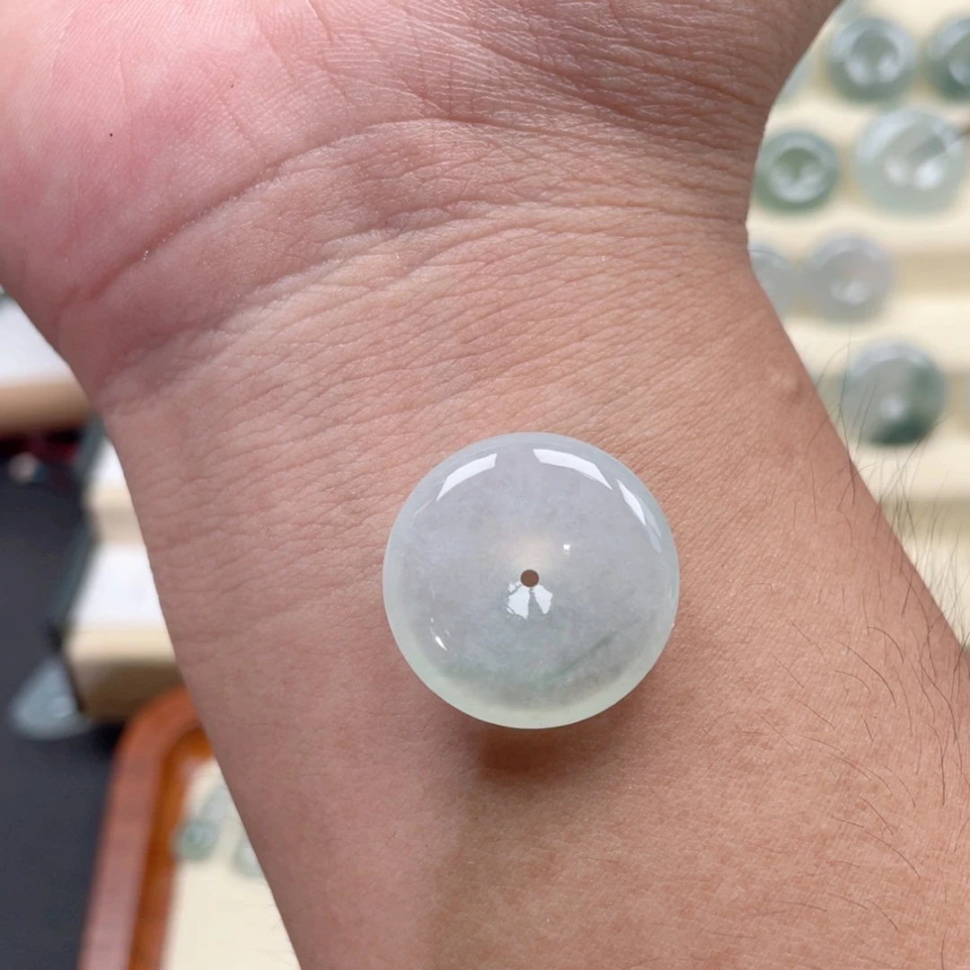 翡翠未镶嵌颈饰22.9/5.7