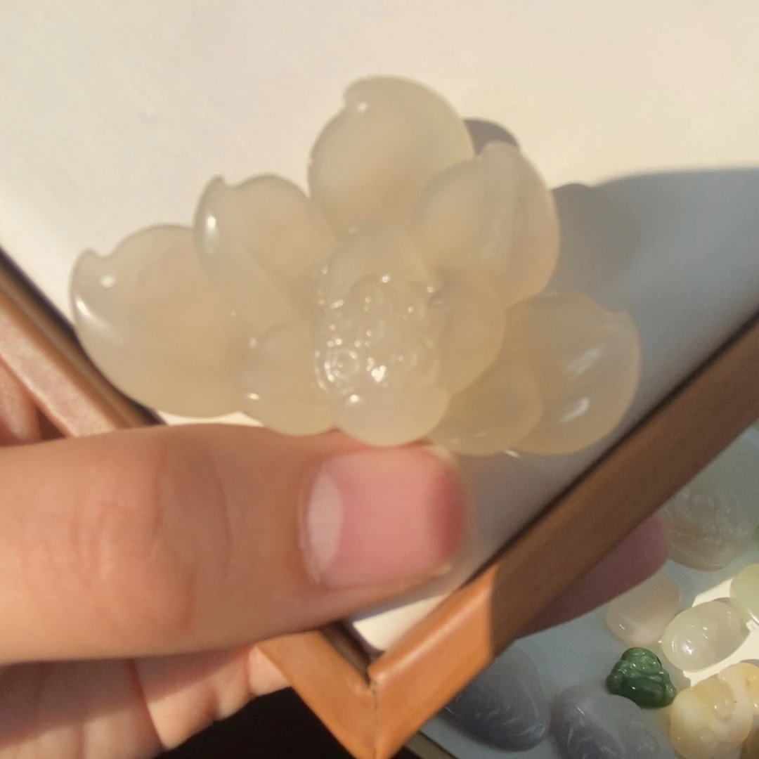 和田玉吊坠未镶嵌