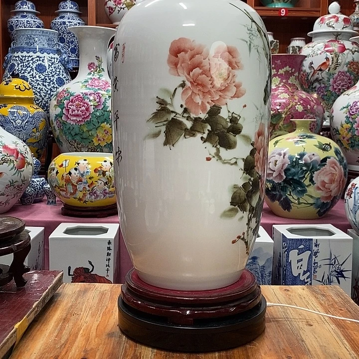 用***王景德镇陶瓷手工手绘花瓶摆件