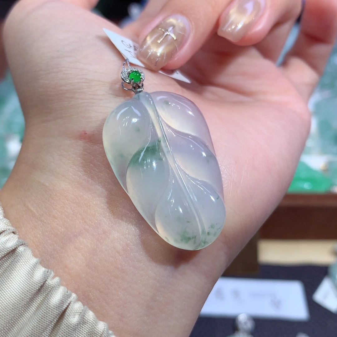 吊坠(不含链)18K金镶嵌翡翠