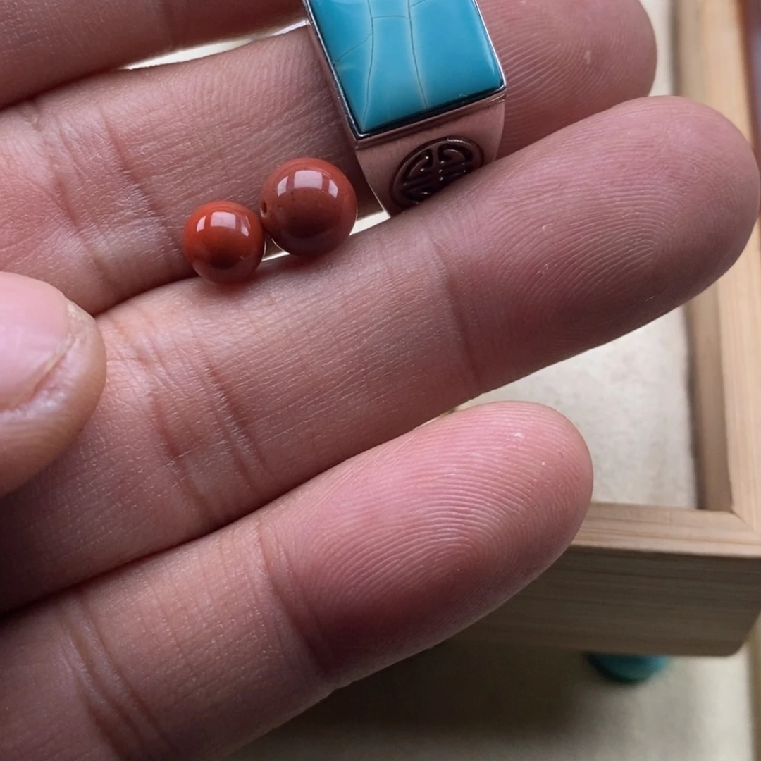 璨***璨南红玛瑙未镶嵌珠宝半成品