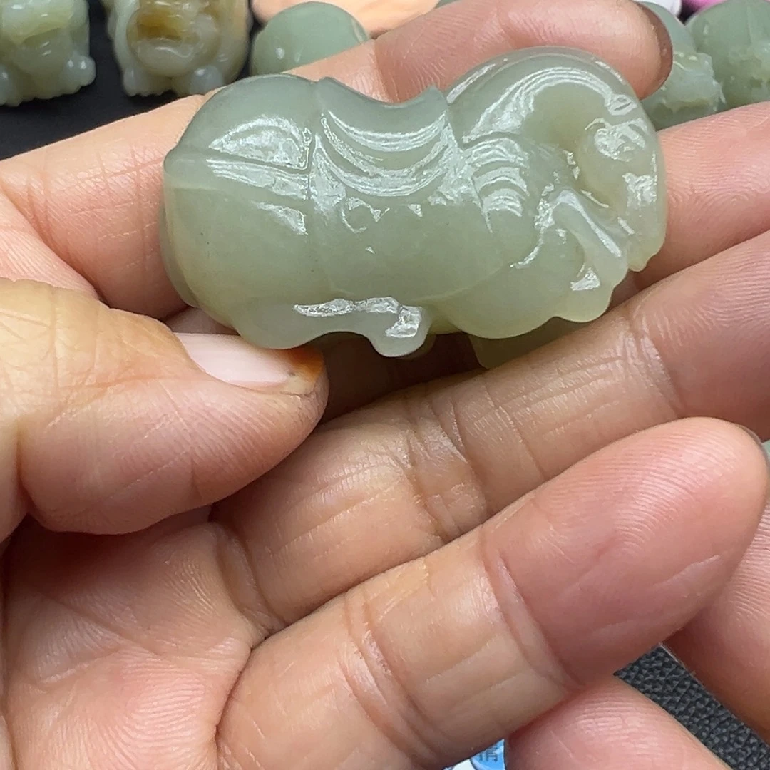 和田玉（糖玉）未镶嵌吊坠(不含链)