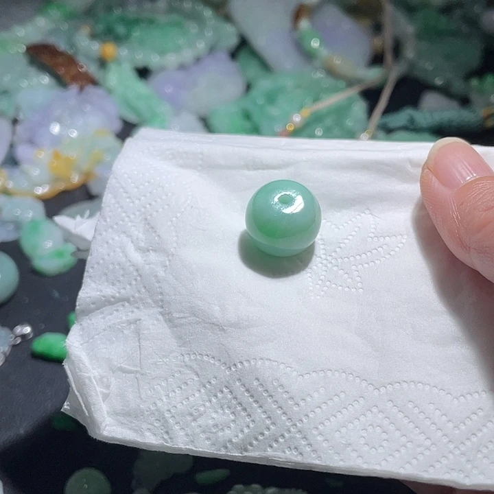 颈饰未镶嵌翡翠天