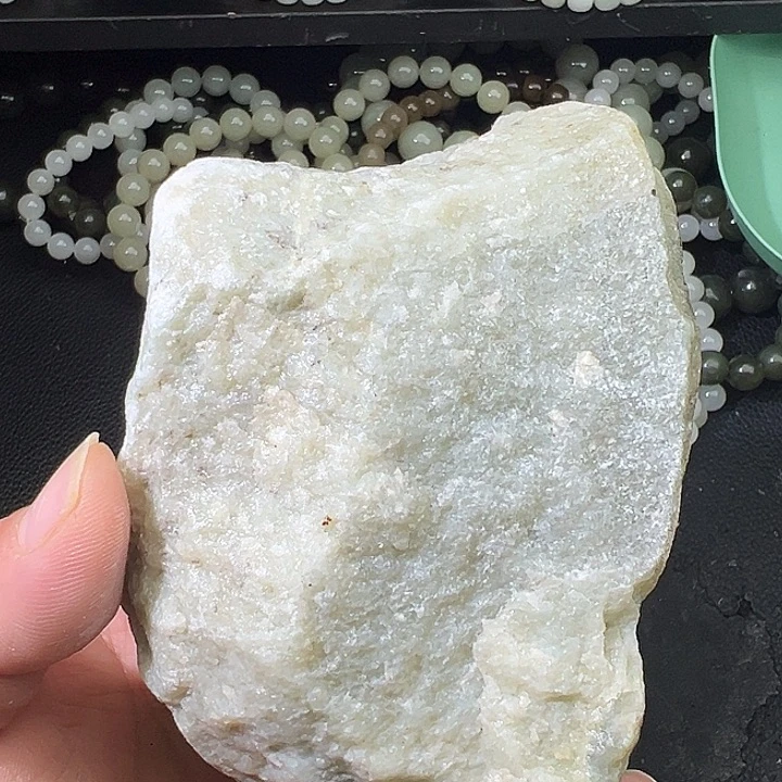 臭***美和田玉（糖玉）未镶嵌车挂