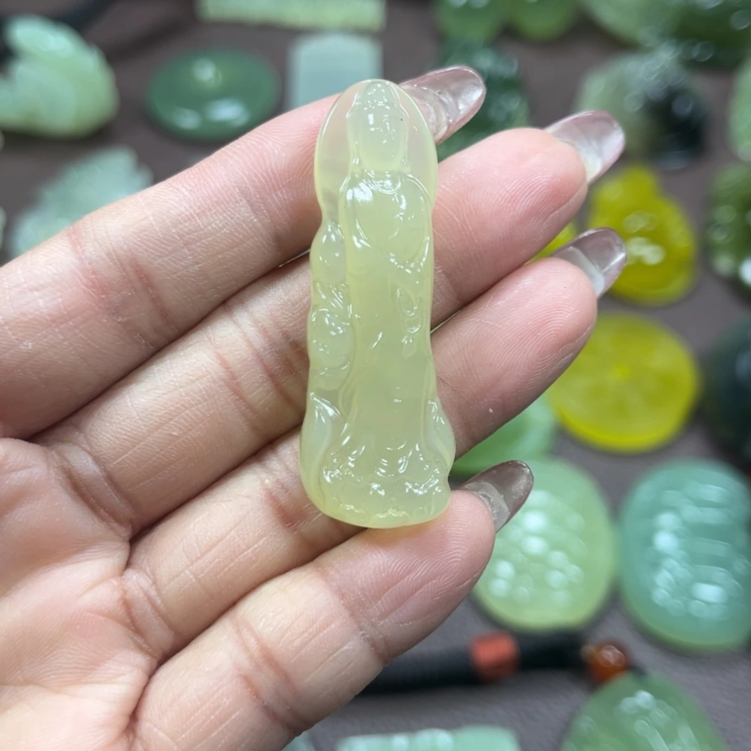 蛇纹石玉未镶嵌颈饰