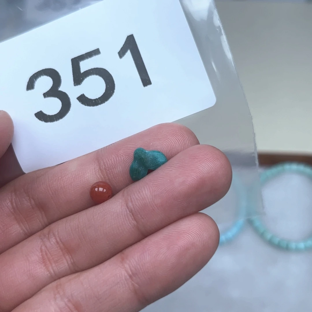 南红玛瑙未镶嵌珠宝奇石