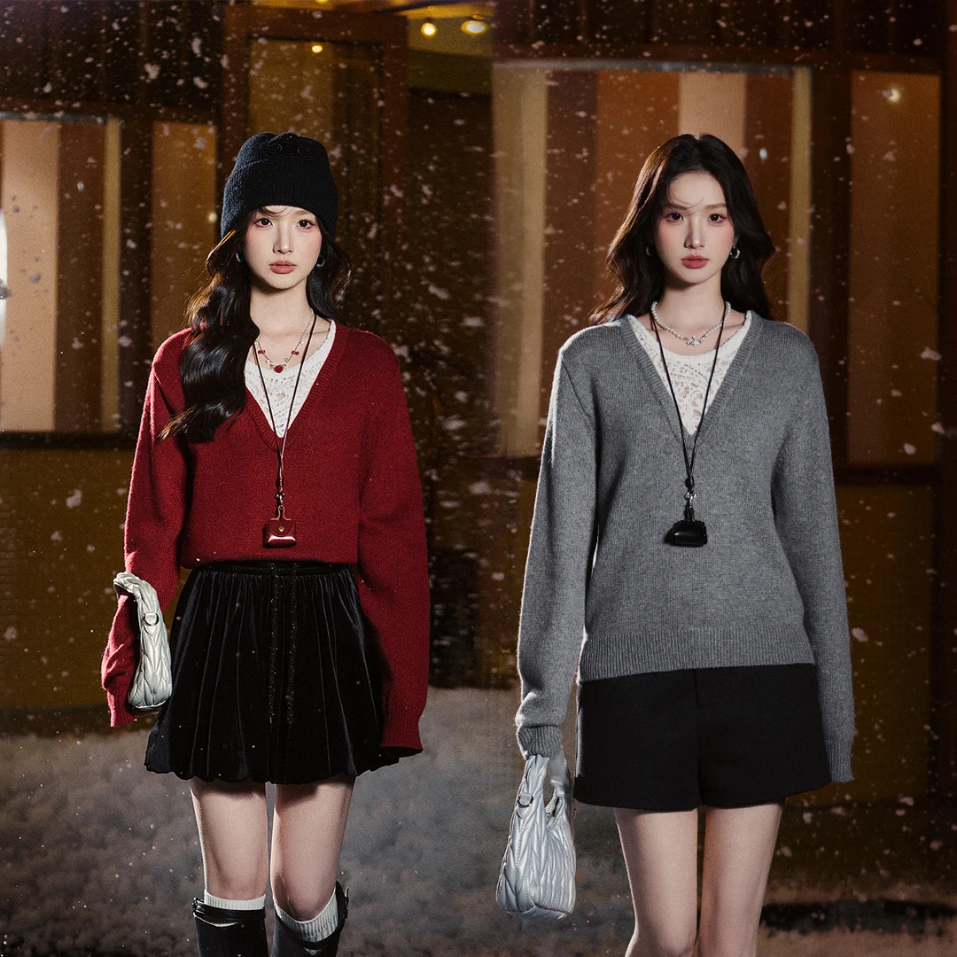 假两件撞色慵懒大V领拼接蕾丝毛衫（送小包）RA244SZ0759