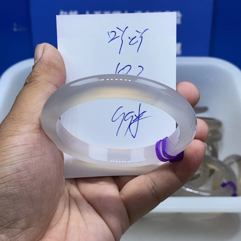 【闪购商品】手镯玛瑙/玉髓未镶嵌吖*