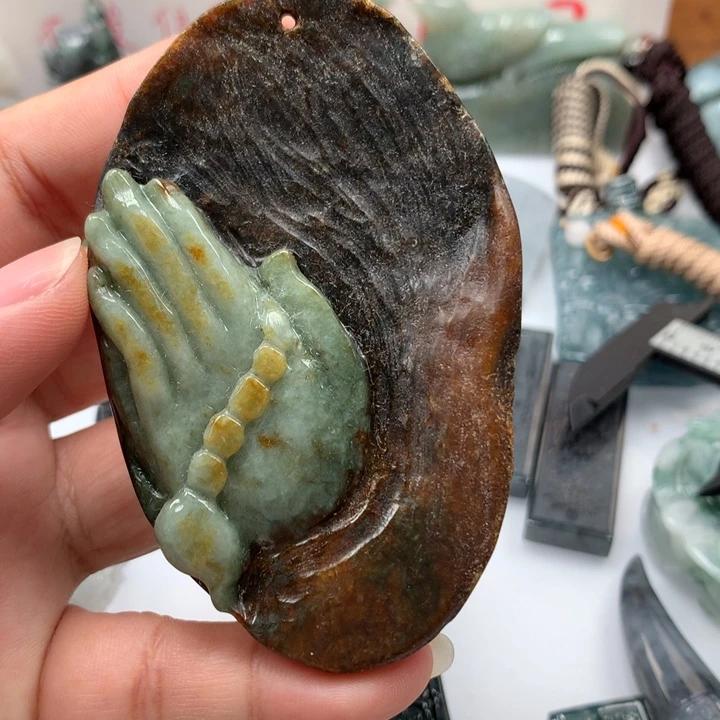 翡翠颈饰未镶嵌保真天然A货翡翠