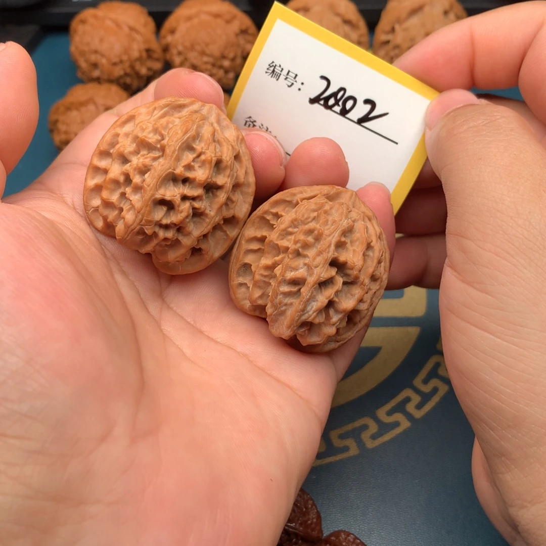 文玩核桃把件38全品原桩苹果2002