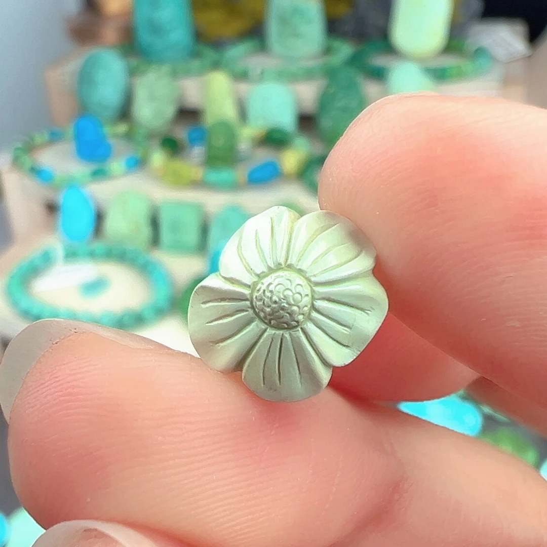 绿松石未镶嵌主播万珍