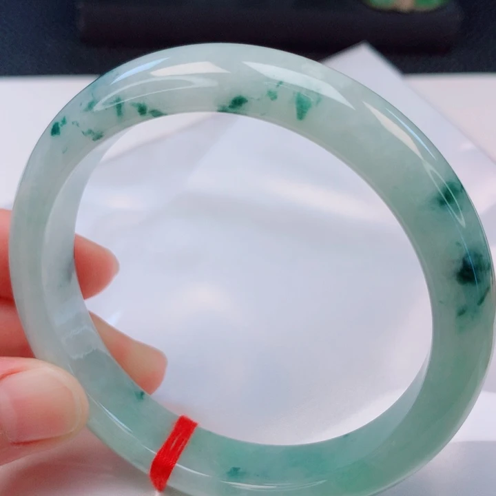 翡翠未镶嵌手镯63。64