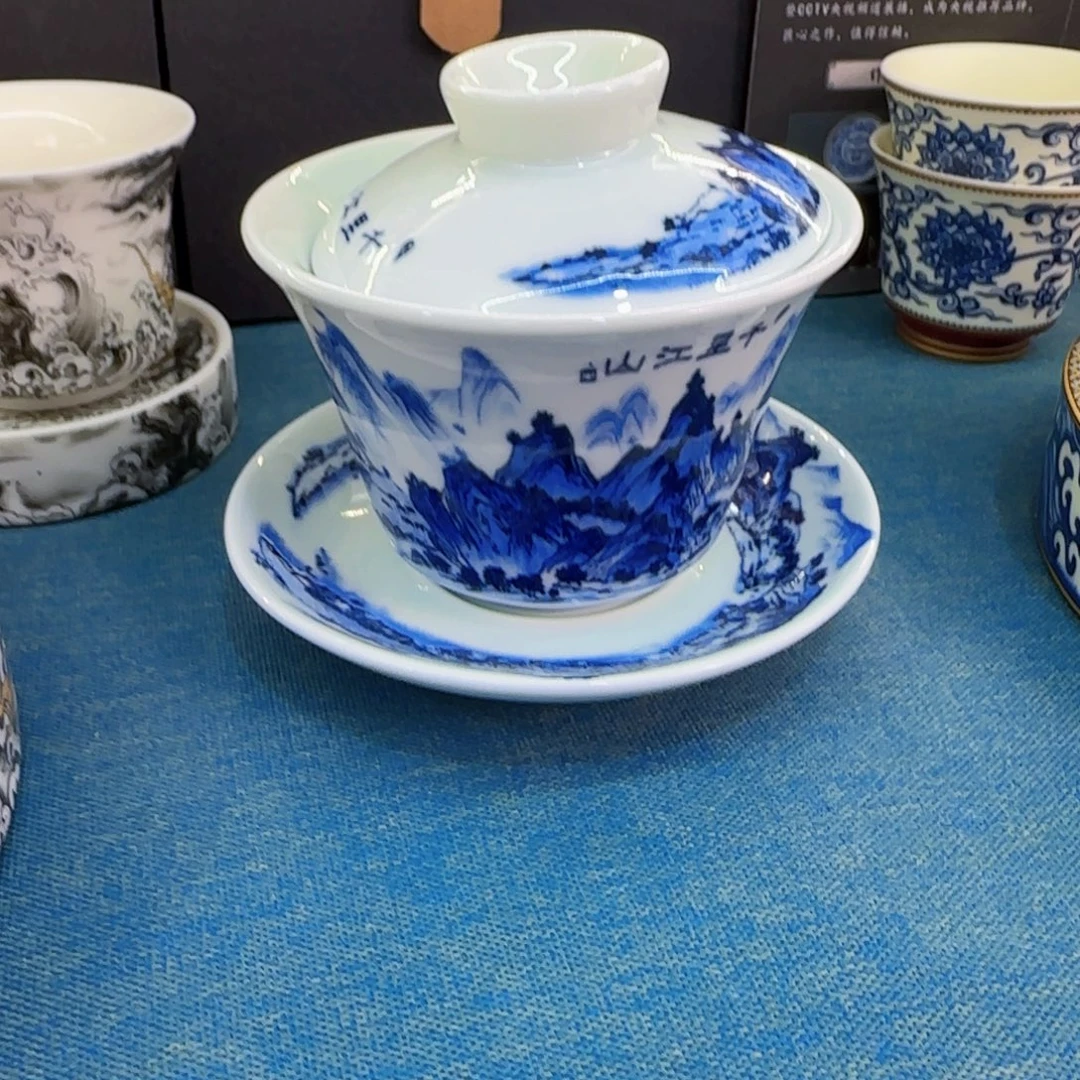 这些盖碗真好看！！！