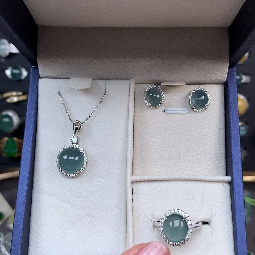 翡翠颈饰银S925镶嵌项链925