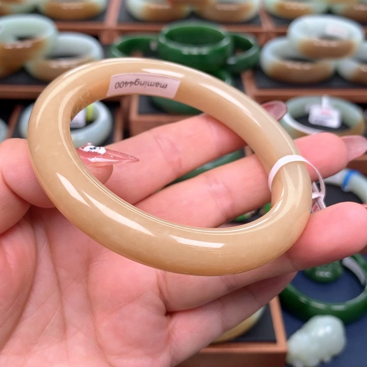 和田玉6364圈口未镶嵌