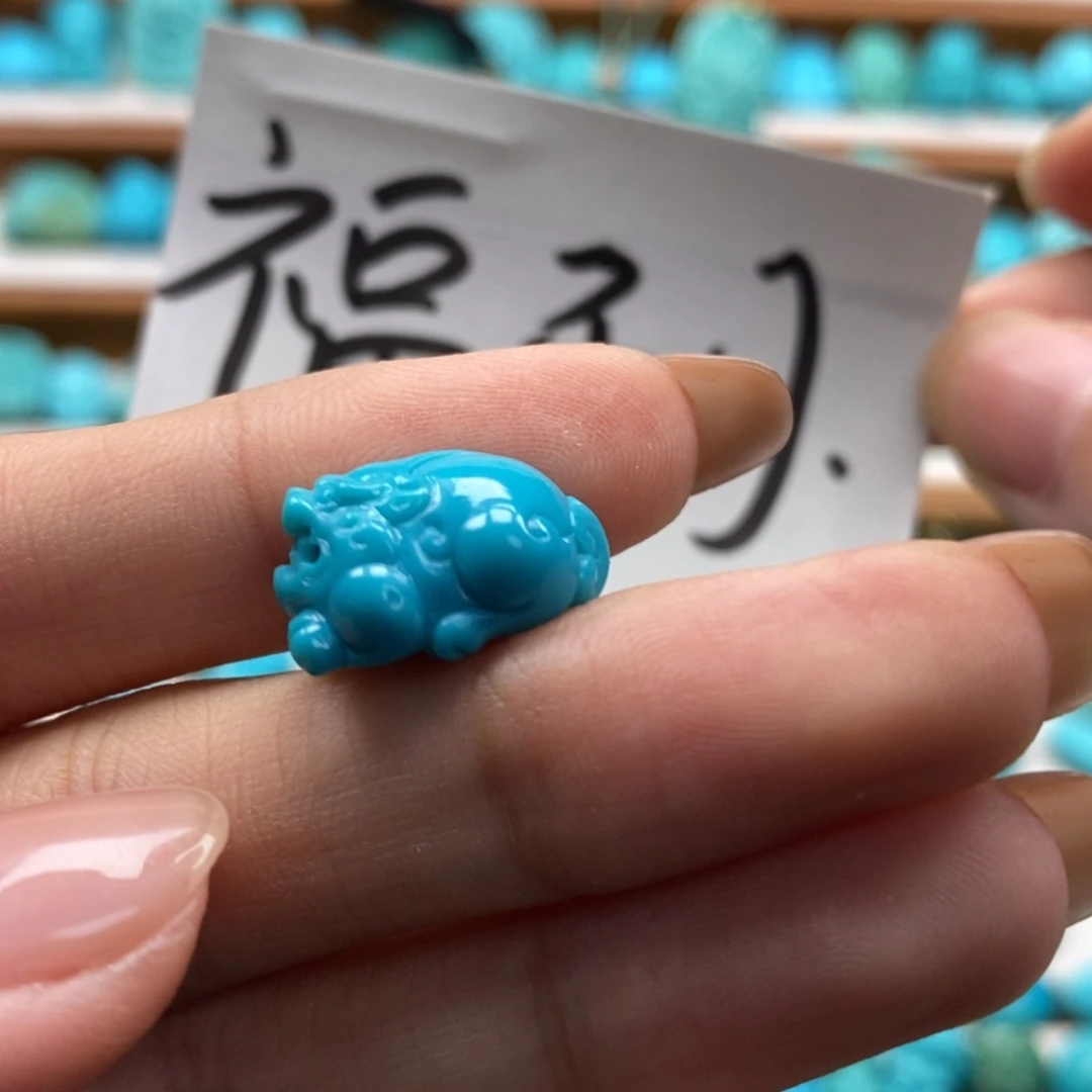 绿松石未镶嵌颈饰