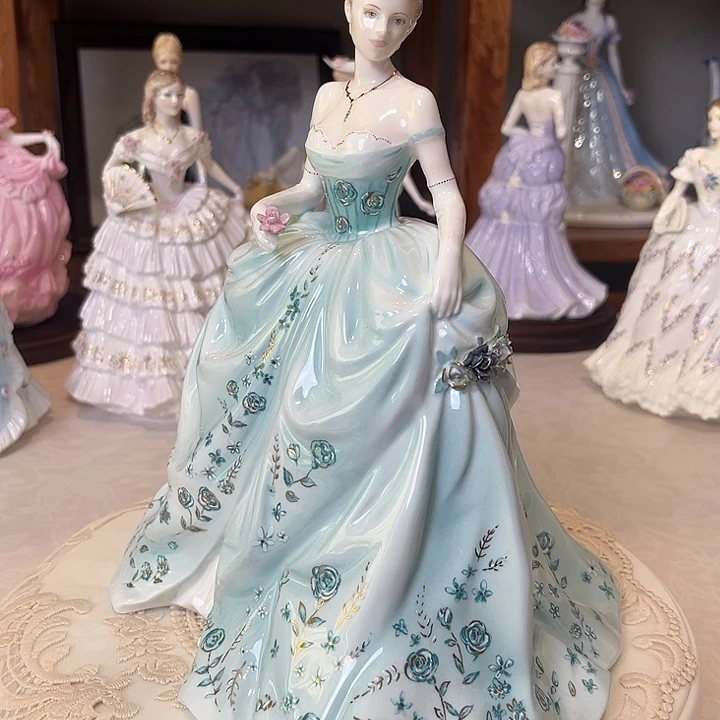 杯欧洲中古瓷器摆件