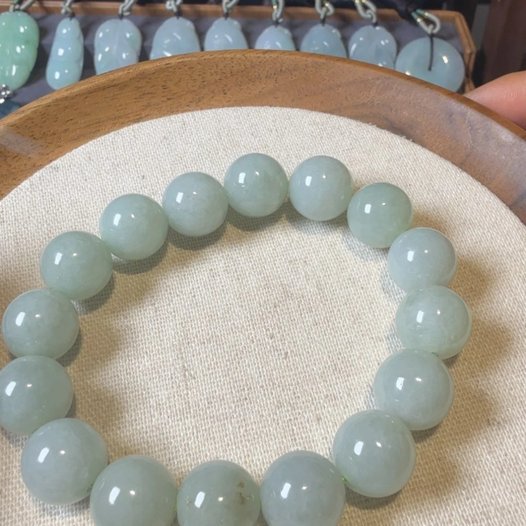 翡翠裸石翡翠福利手串2