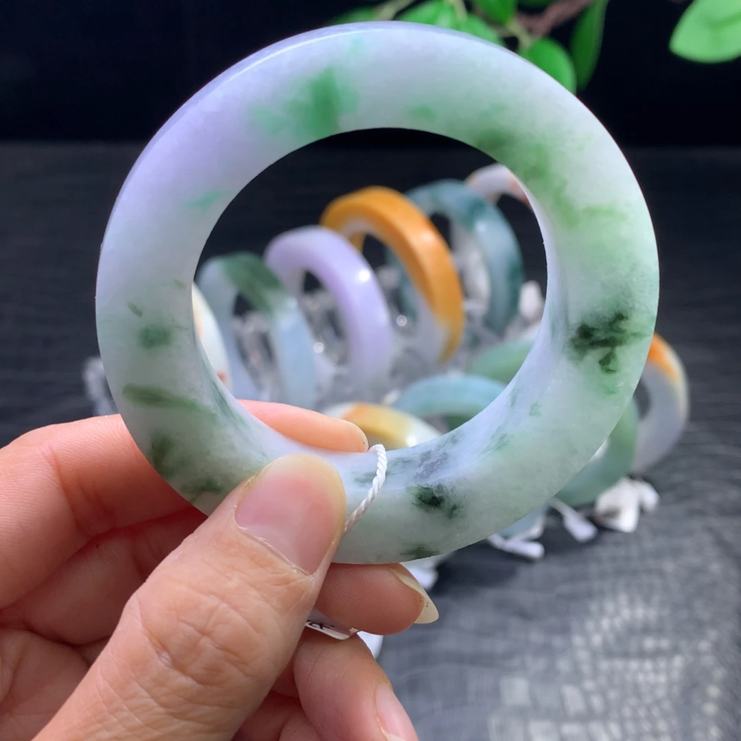 定制翡翠未镶嵌手镯