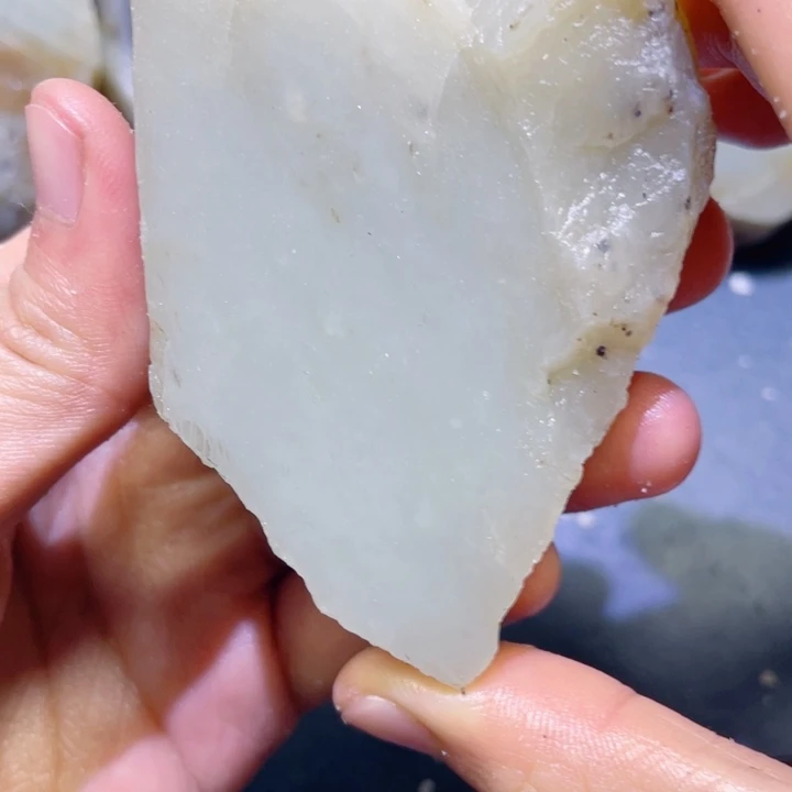 和田玉未镶嵌珠宝半成品