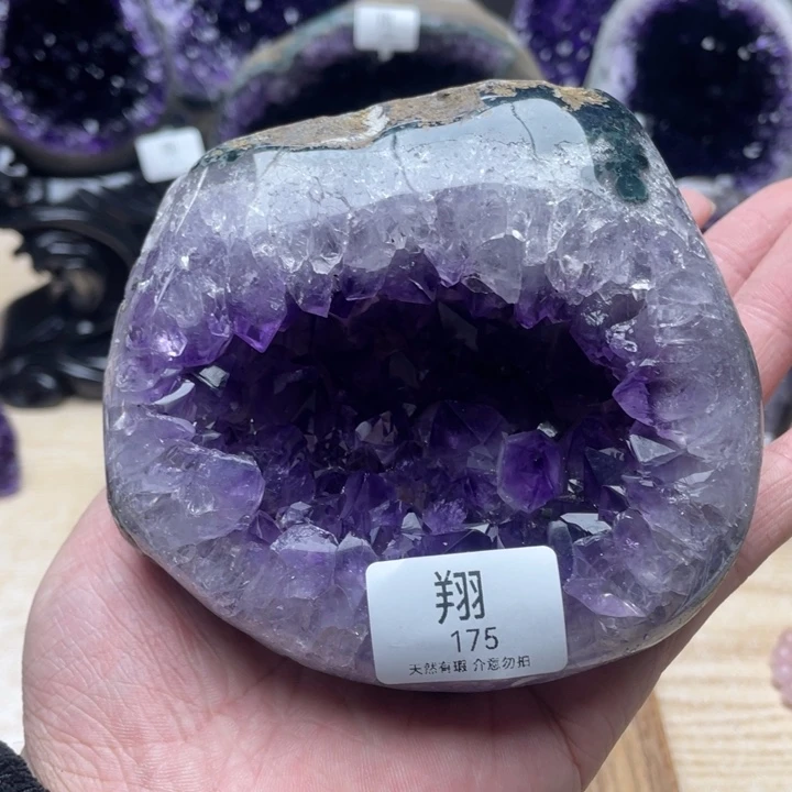 未镶嵌大型摆件（非配饰）紫晶