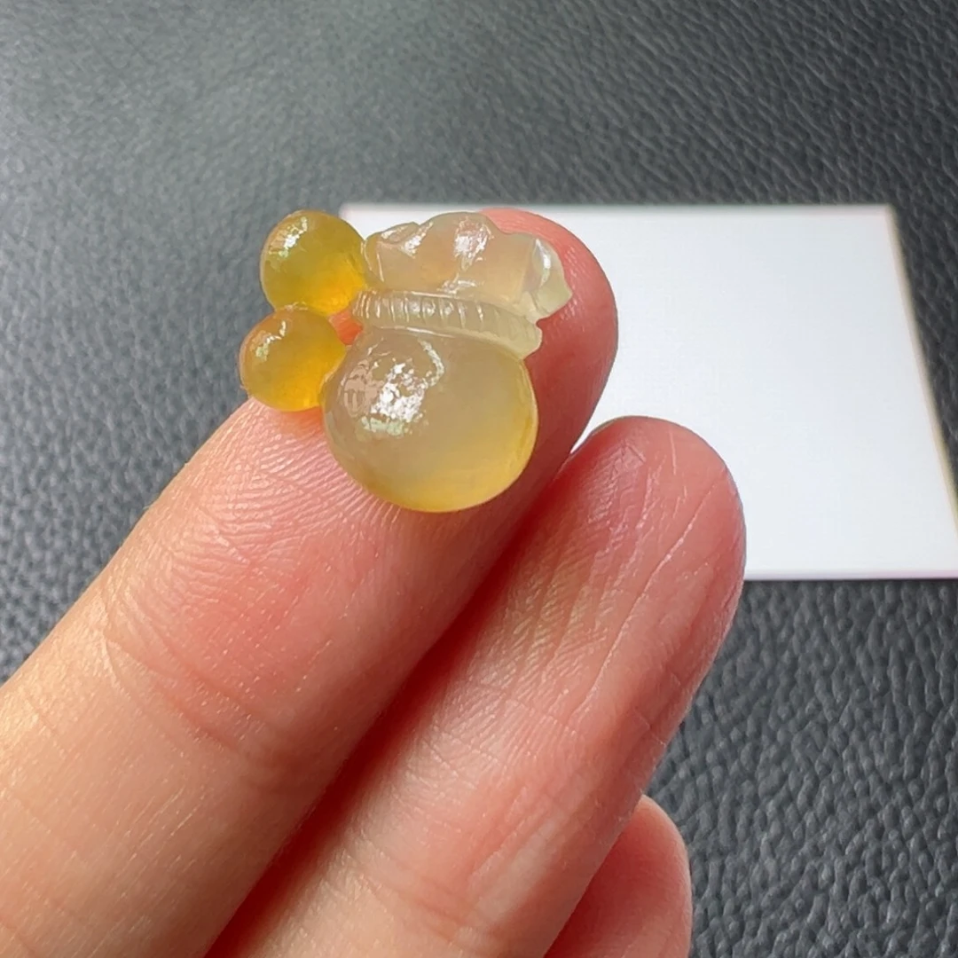 定制翡翠未镶嵌钱袋