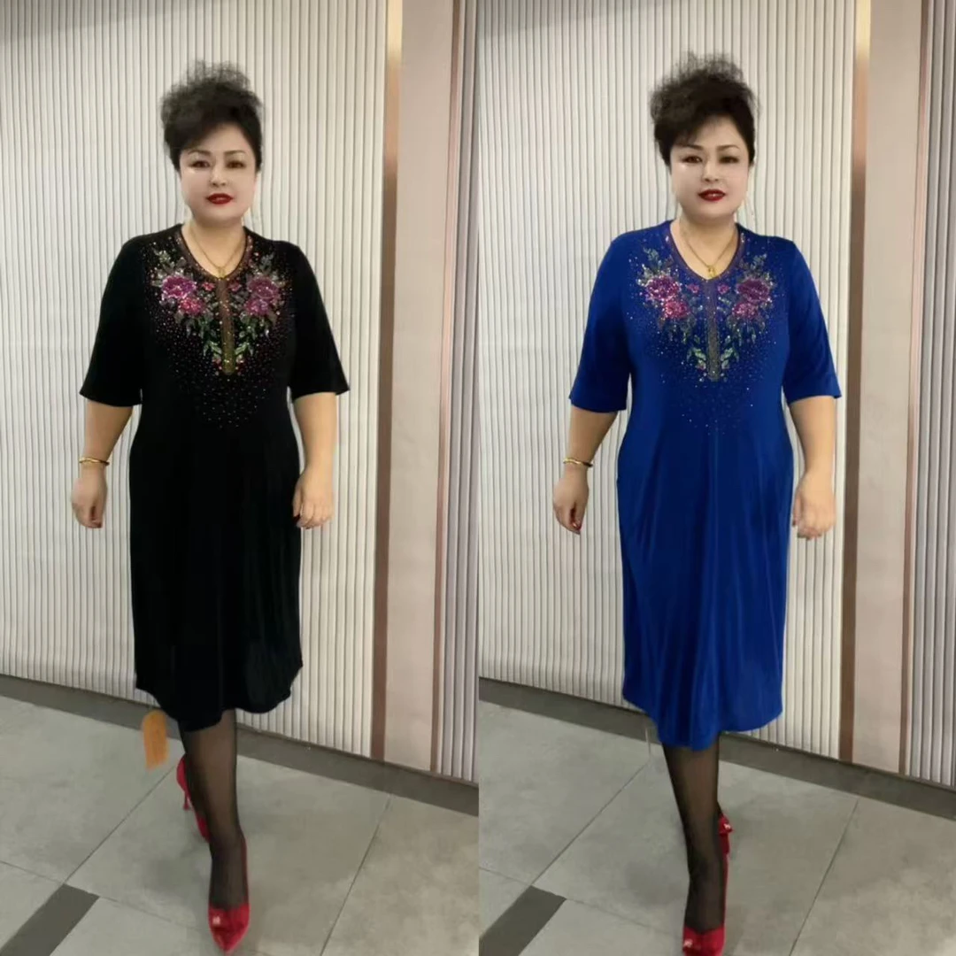 新款时尚百搭连衣裙