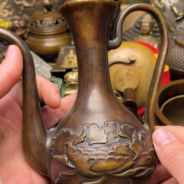 精美铜器批发档口